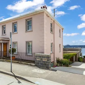 Maison Del Mar Hobart